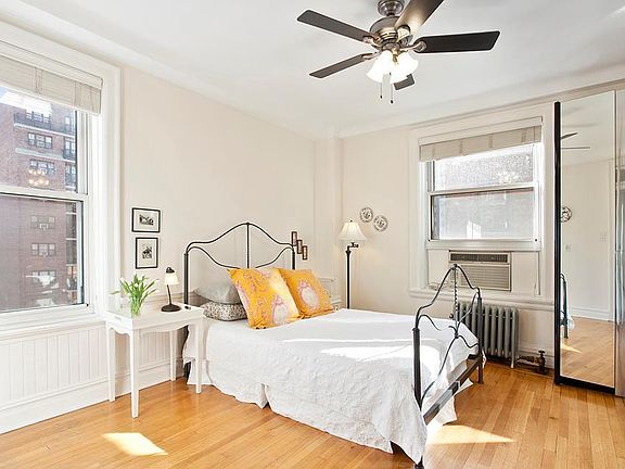 4th image of 144 E 36th St #7CD