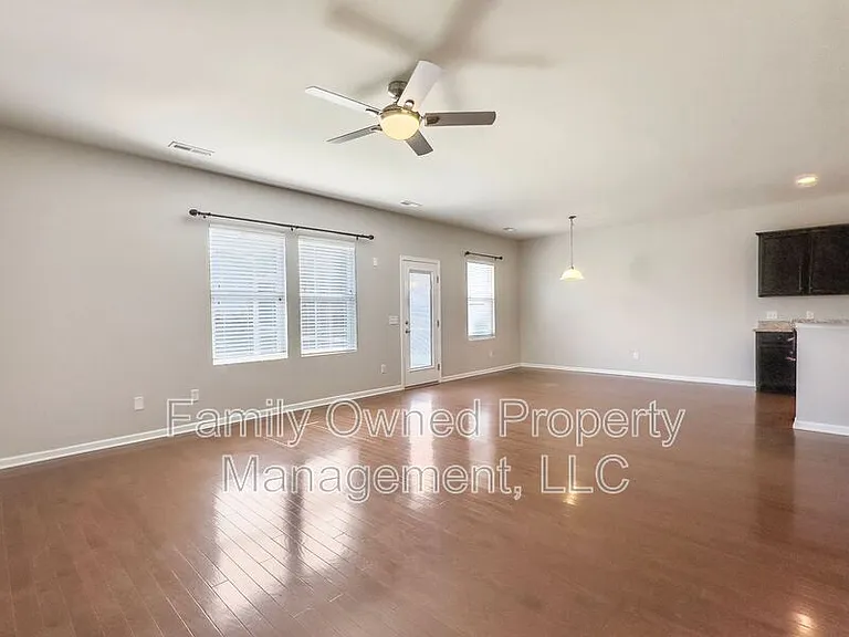 1834 Chickasaw Dr — Photo 11