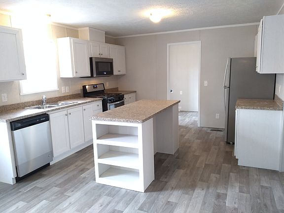 4th image of 2684 Loch Lomond Dr #320