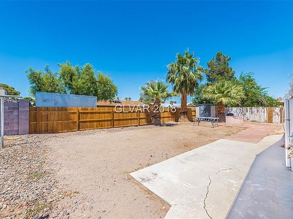 3rd image of 6208 Espinosa Ave