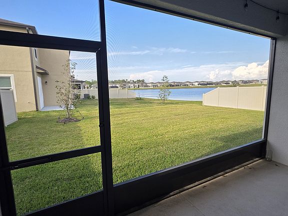 3rd image of 3147 Marine Grass Dr
