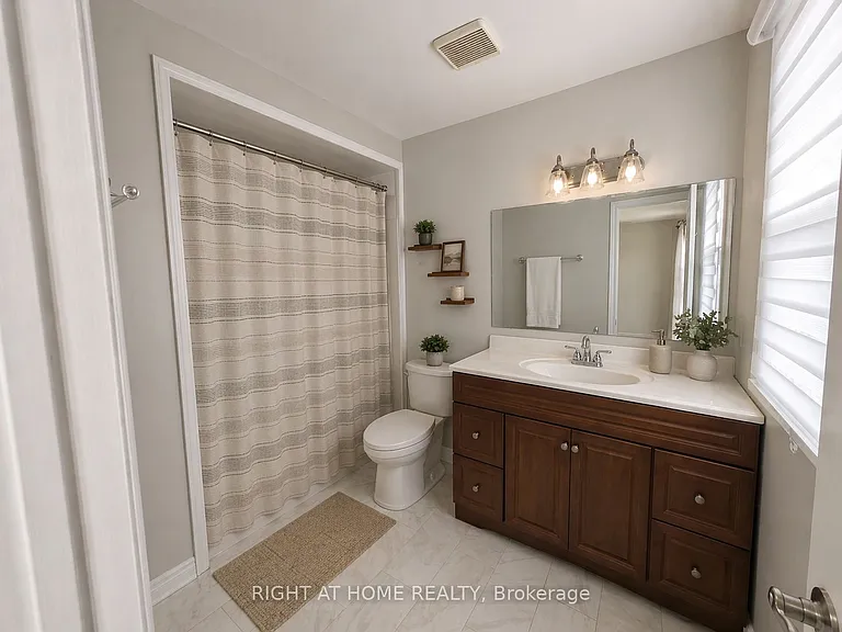 20 Newport Ave — Photo 10