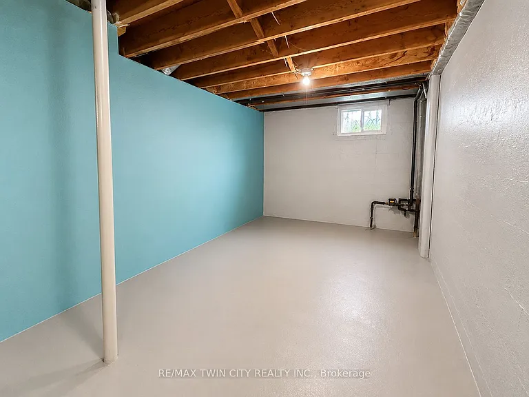49 William St — Photo 18