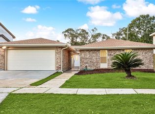 416 Westmeade Dr, Gretna, LA 70056