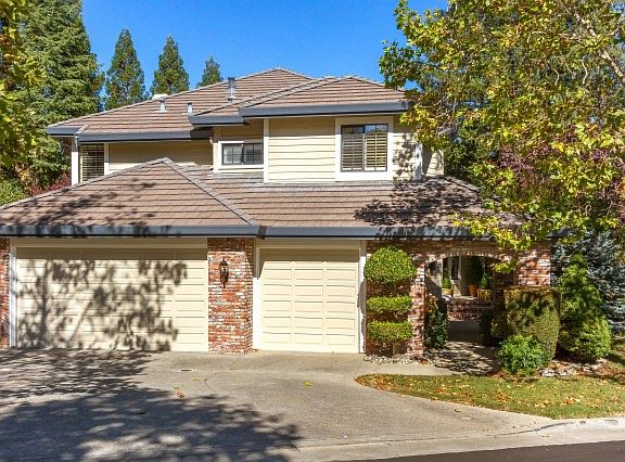 3rd image of 4090 Fox Creek Ct