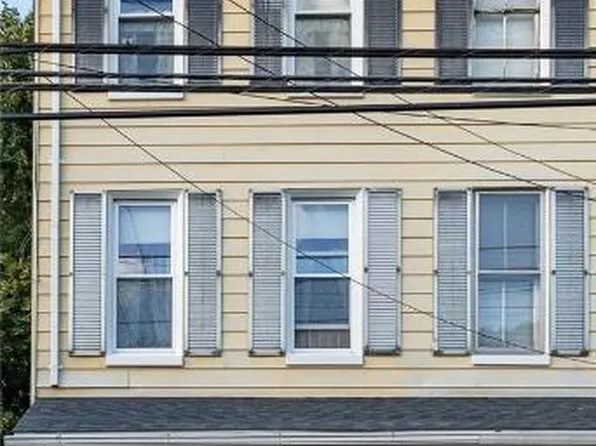 321 Franklin St, Alburtis, PA 18011