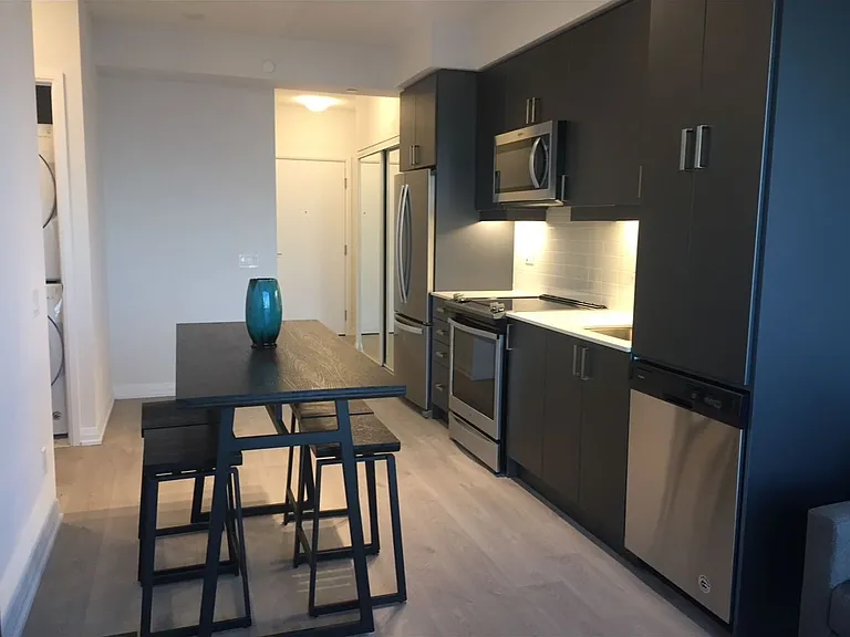 7895 Jane St #2418 — Photo 1