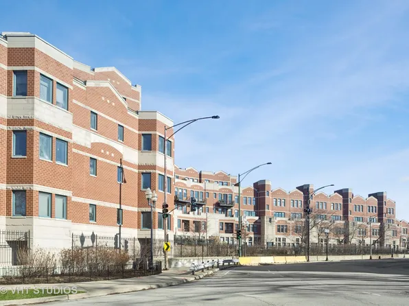 7754 N Sheridan Rd #3, Chicago, IL 60626