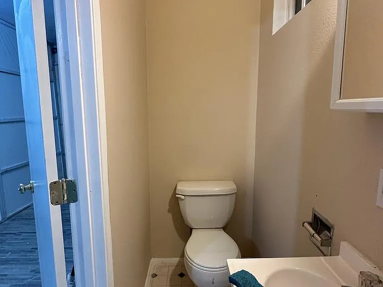 327 Adeline St #2 — Photo 3