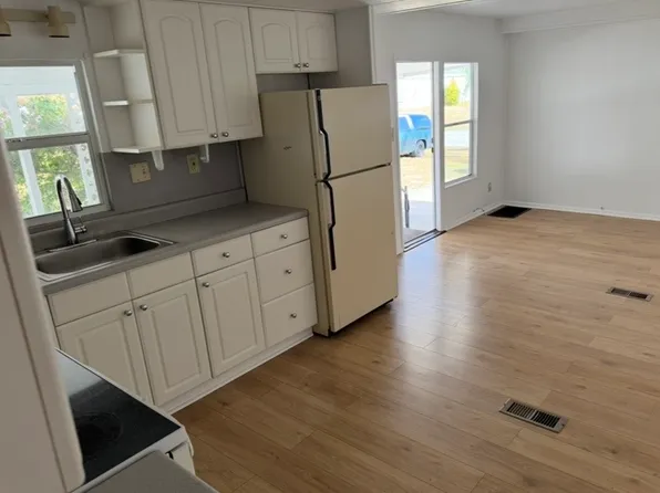 7962 SE Skylark Ave, Hobe Sound, FL 33455