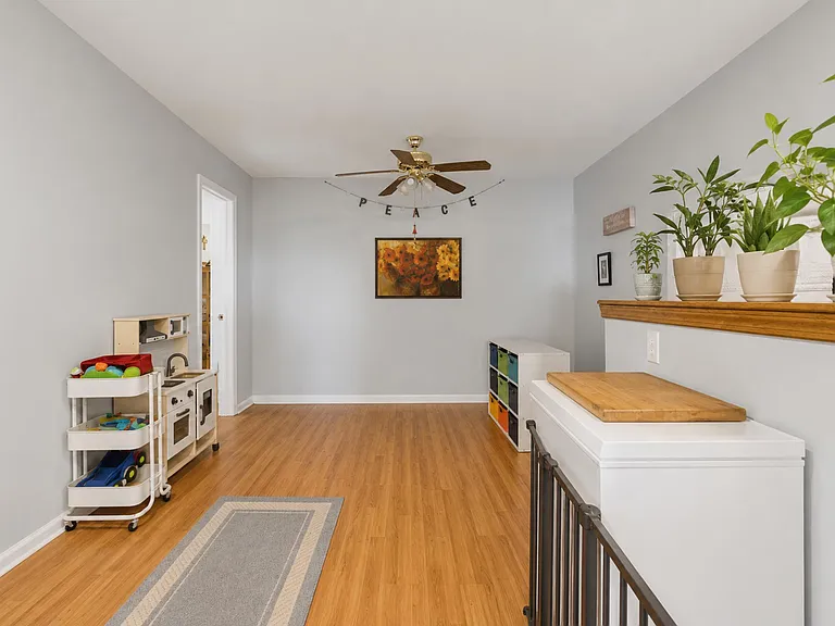 7 Idlewild Ave #B — Photo 5
