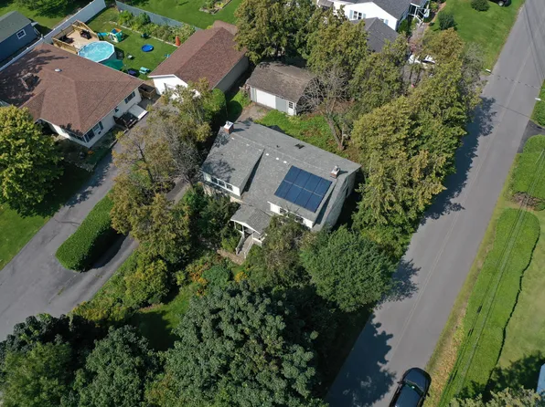 18 Tom Miller Rd, Plattsburgh, NY 12901