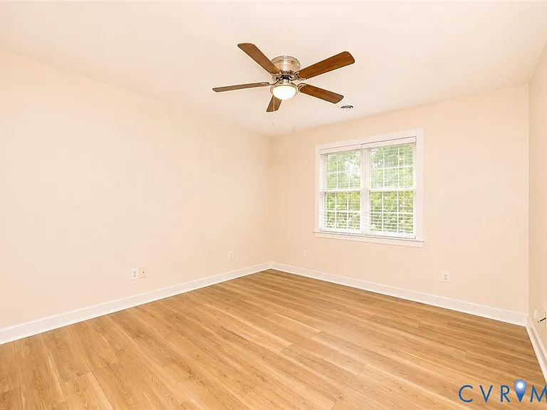11320 Sadler Oaks Dr — Photo 63