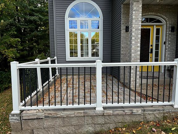 4th image of 208 S 36th Ave