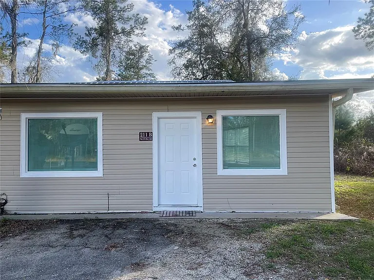 211 NW Highway 441 — Photo 28
