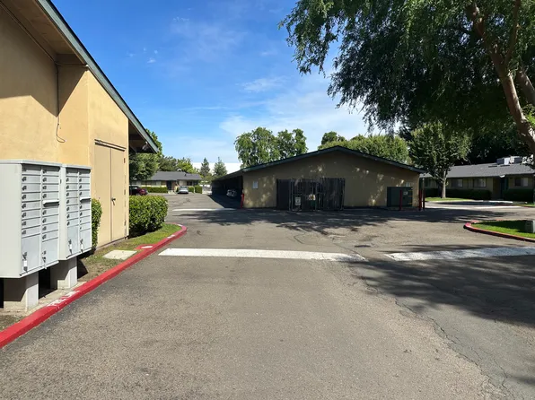 Claremont Gardens, 820 N Lower Sacramento Rd APT 27, Lodi, CA 95242