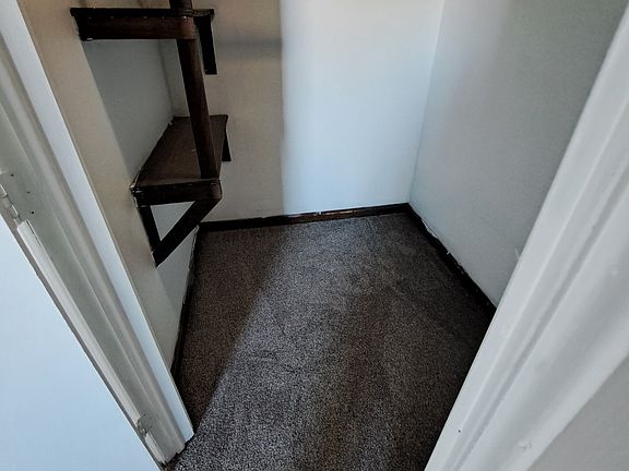 3rd image of 10 Lobachsville Rd #4