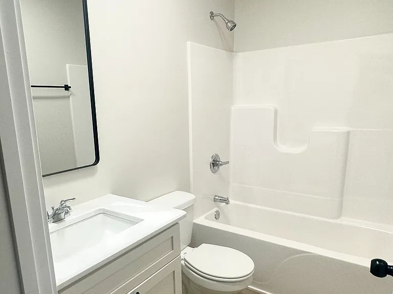 2nd bathroom