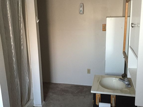 5th image of 4025 S Montaia Dr
