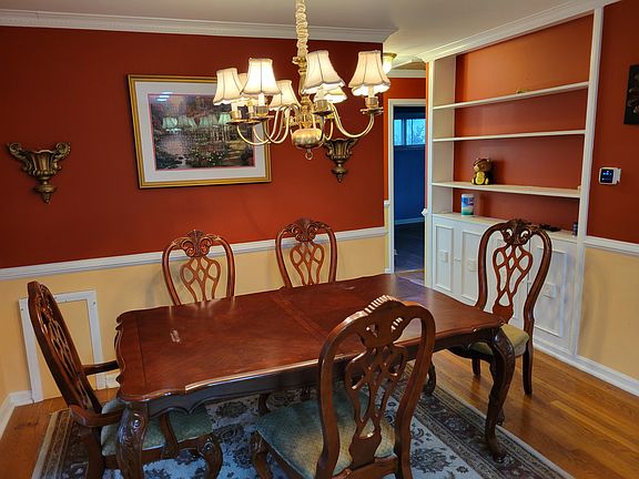 2nd image of 4404 Medford Dr