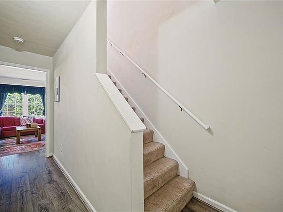 5th image of 4128 Williamson St