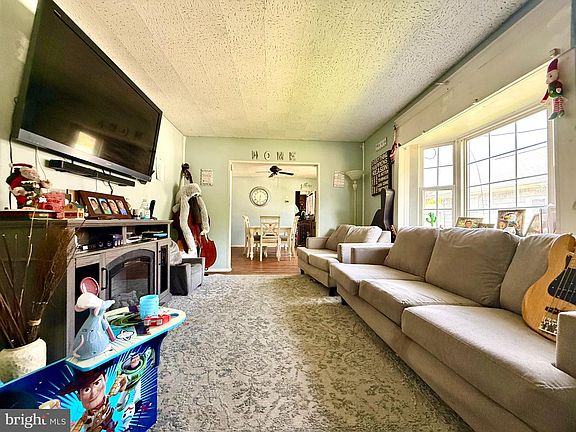 3rd image of 118 Grier Ave