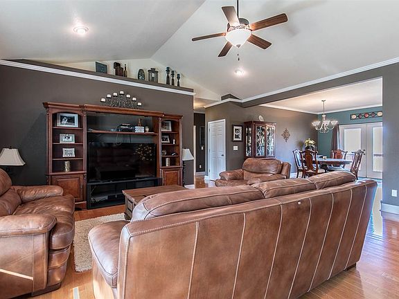 4th image of 119 Timberwolf Dr