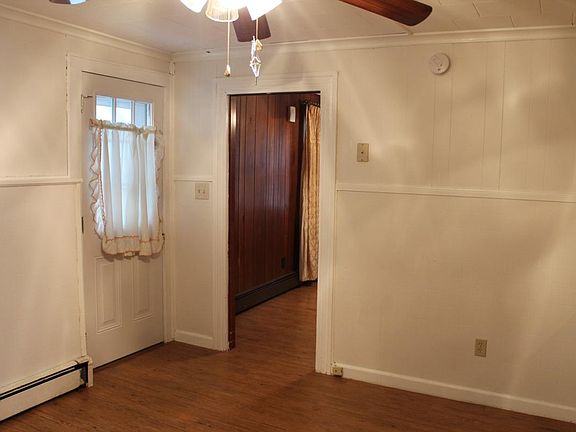 2nd image of 1057 Carmalt St