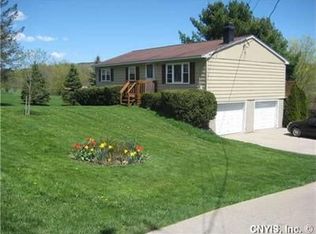 74 Warren St, Tully, NY 13159