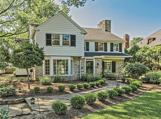 20926 Sydenham Rd, Shaker Heights, OH 44122