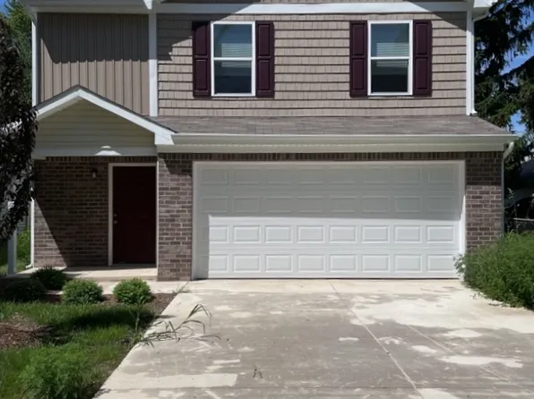 904 N 13th St, Elwood, IN 46036