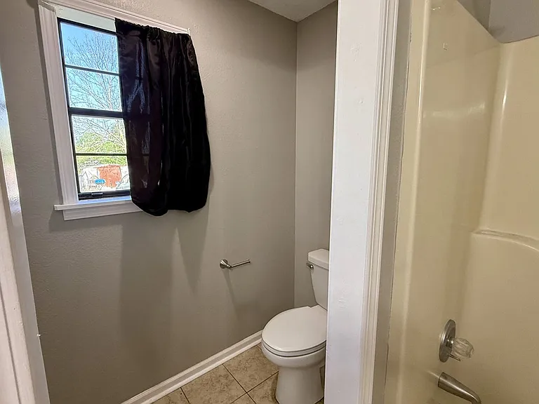 2516 Glenn Pl — Photo 11