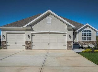 21112 W 190th Ter, Spring Hill, KS 66083