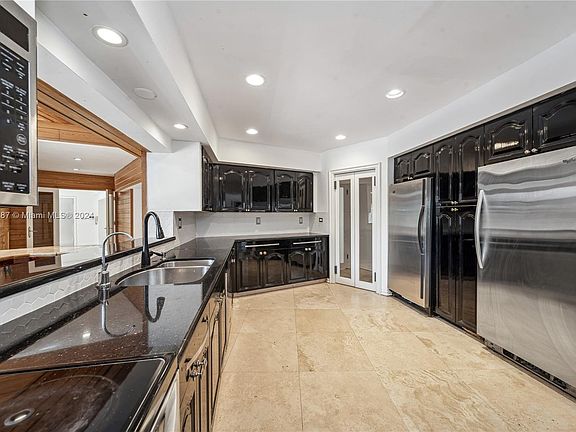 3rd image of 6525 SW 133rd Dr