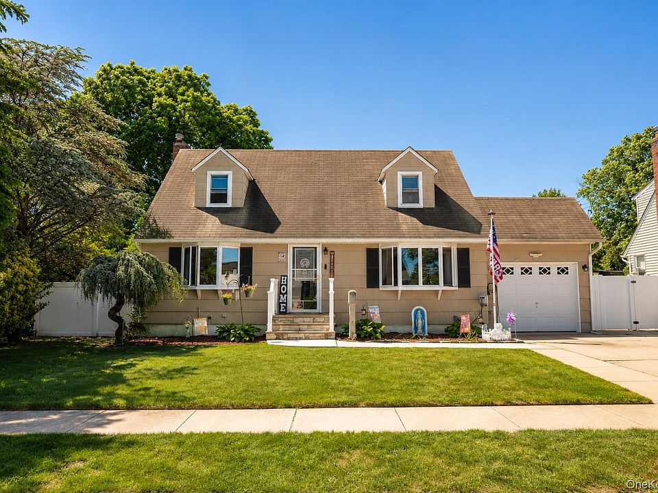 1st image of 210 Willard Avenue