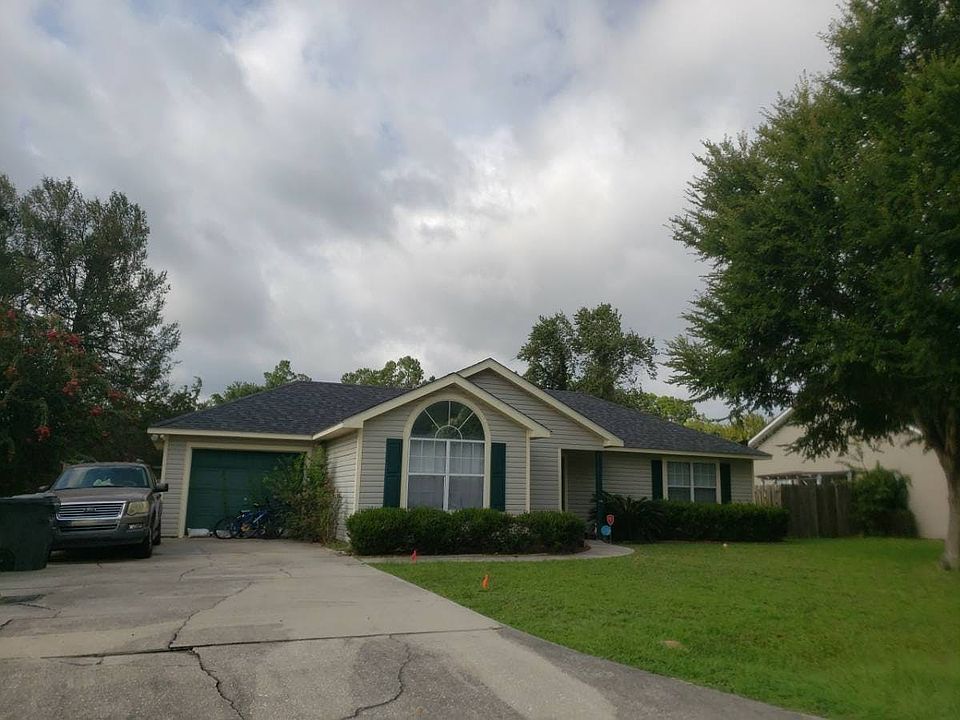 1st image of 115 Sandalwood Dr
