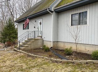 26 Verna Rd, Monroe, CT 06468