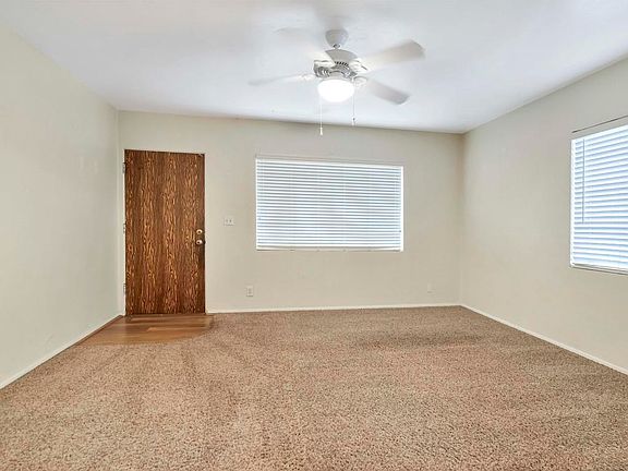 5th image of 107 N Hunt Dr E