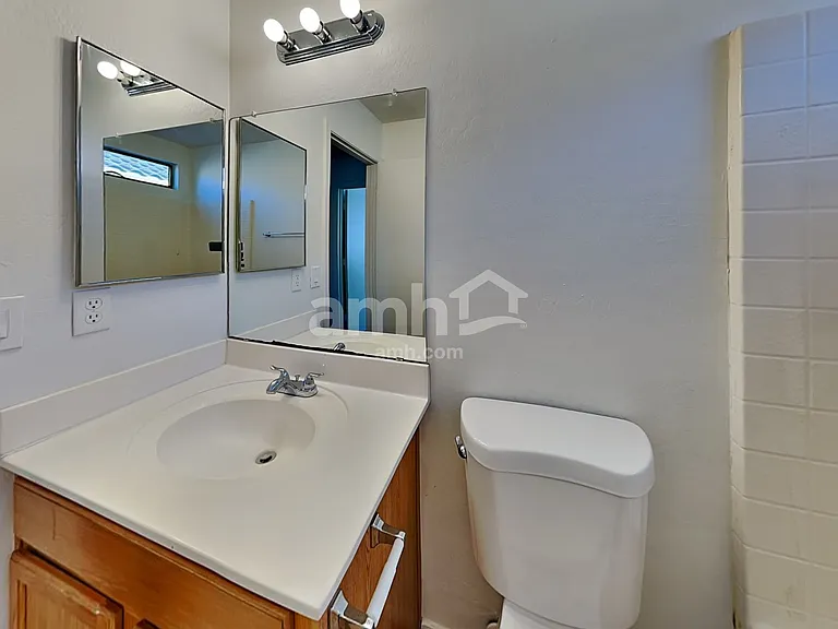 11019 E Arbor Ave — Photo 13