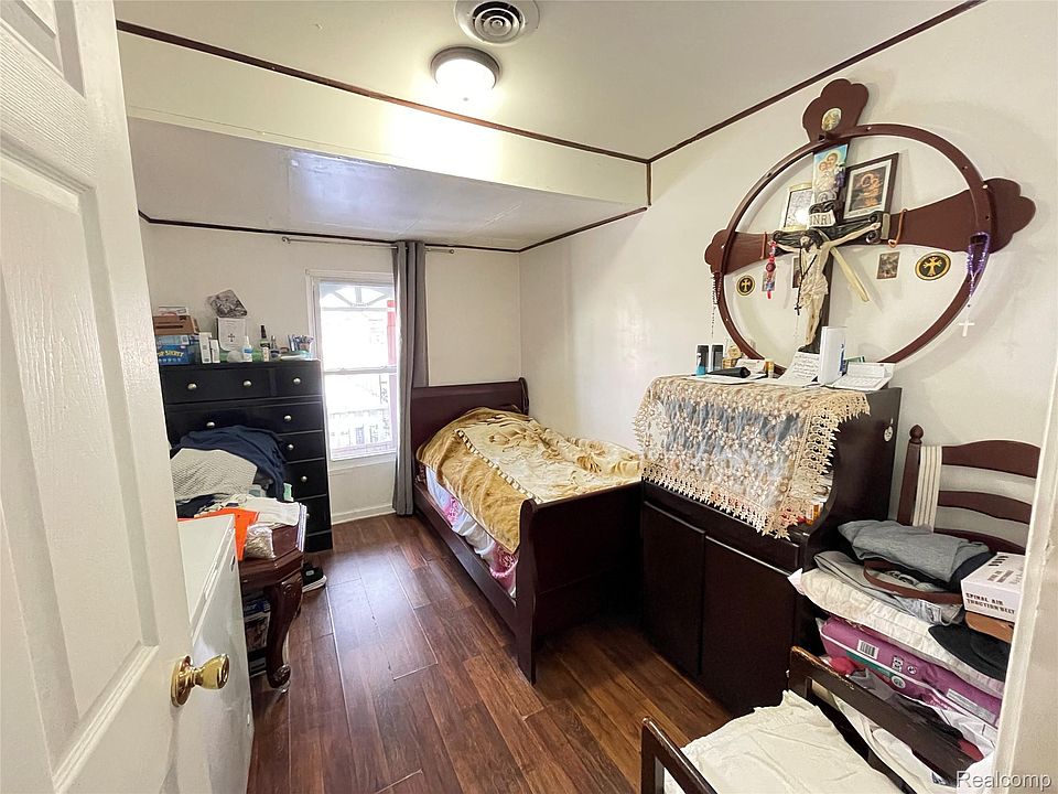 26521 Barrington St, photo 24
