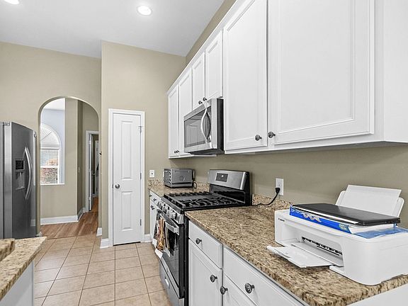 5th image of 3108 Byrom Rd.