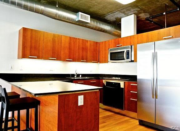 4th image of 645 W 9th St APT 639