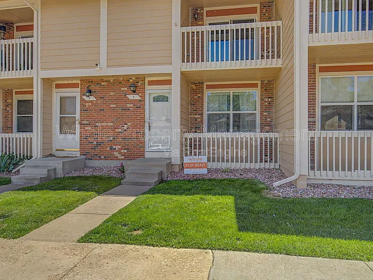 11604 Community Center Dr #8 — Photo 2