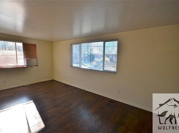 4th image of 1610 W Ivy Cir APT 4
