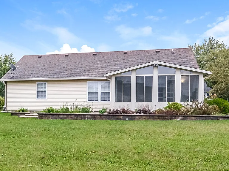 7352 Southern Lakes Dr — Photo 16