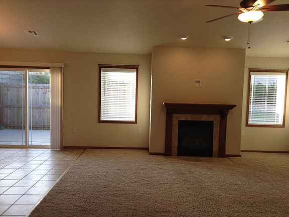 5th image of 901 Locharno Dr