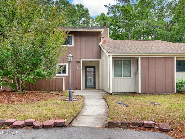 97 Quarterdeck Townes, New Bern, NC 28562