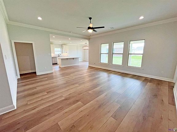 4th image of 26052 Salt Grass Dr