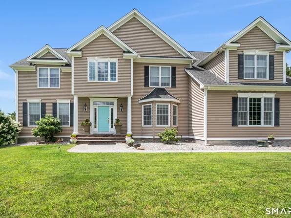 180 Weathervane Drive, New Milford, CT 06776