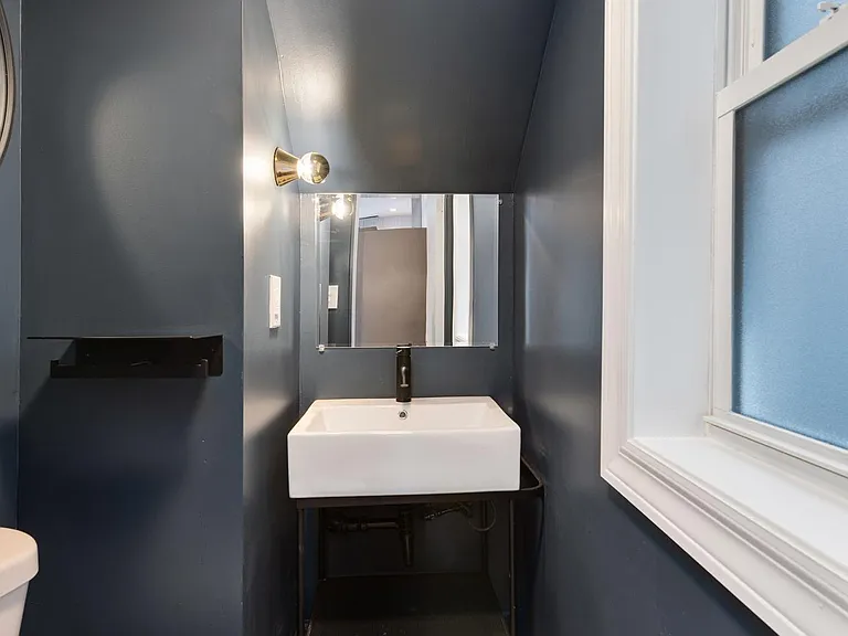 3420 W Shakespeare Ave — Photo 8